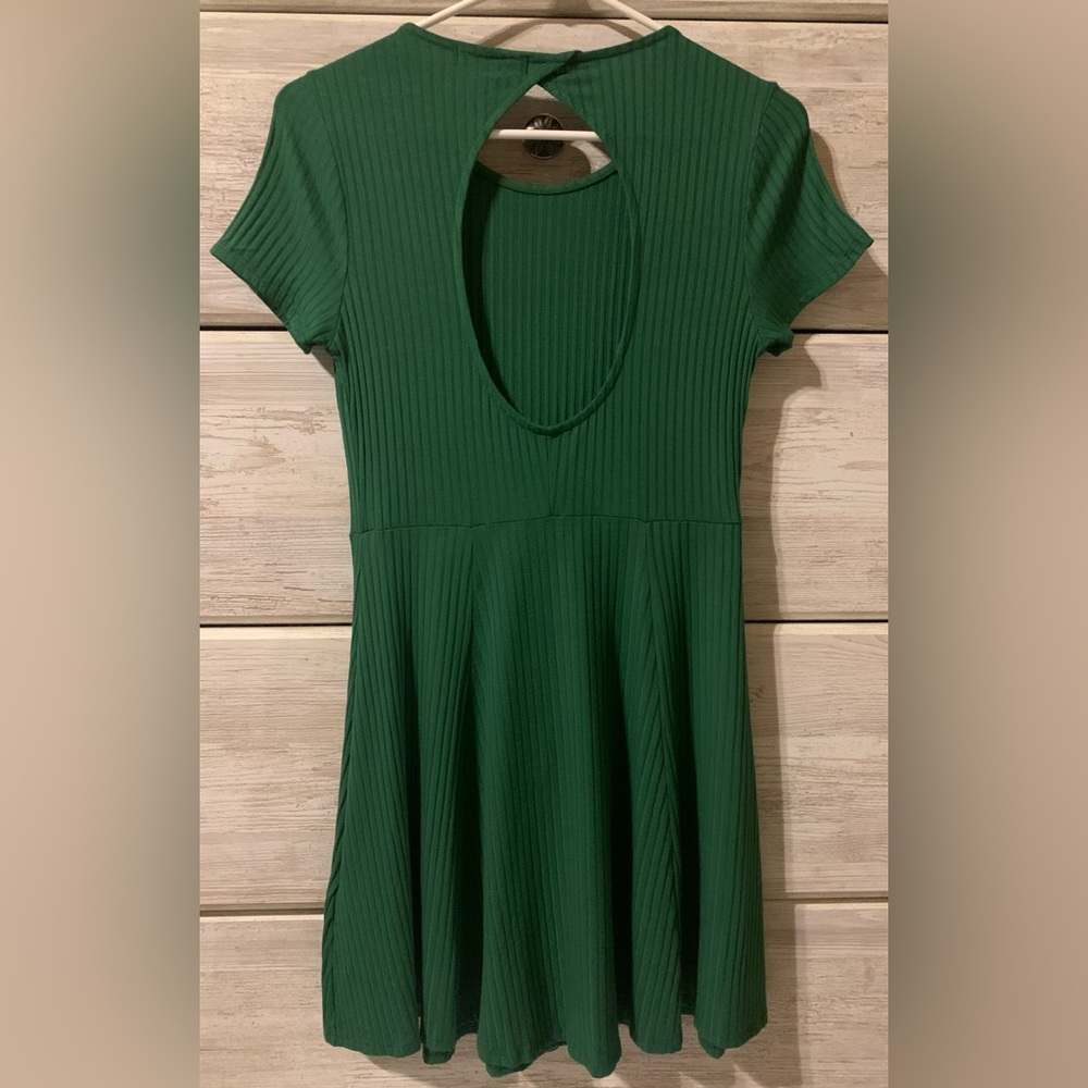 Forever 21 Green Dress - Picture 2 of 3